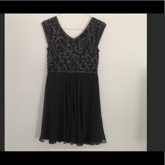 NWT Jkara V Neck Sequin Bodice Cap sleeve Dress - Picture 5 of 8